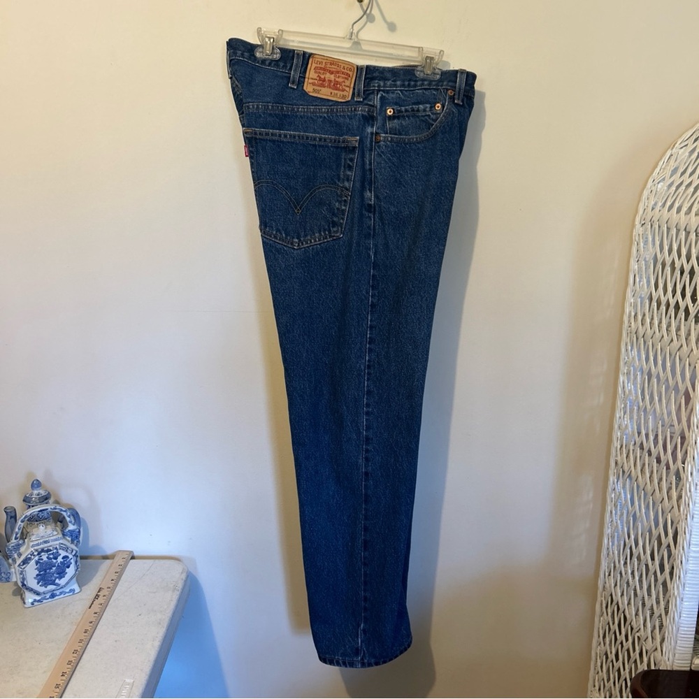 Levi’s 505 Blue Jeans Men’s 38/30 Denim Outdoor Zip Fly Straight Measures 36/30